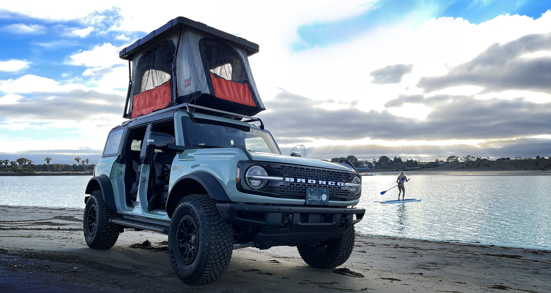 badass tents new ford bronco with roof rack and roof top tent at beach slider-2