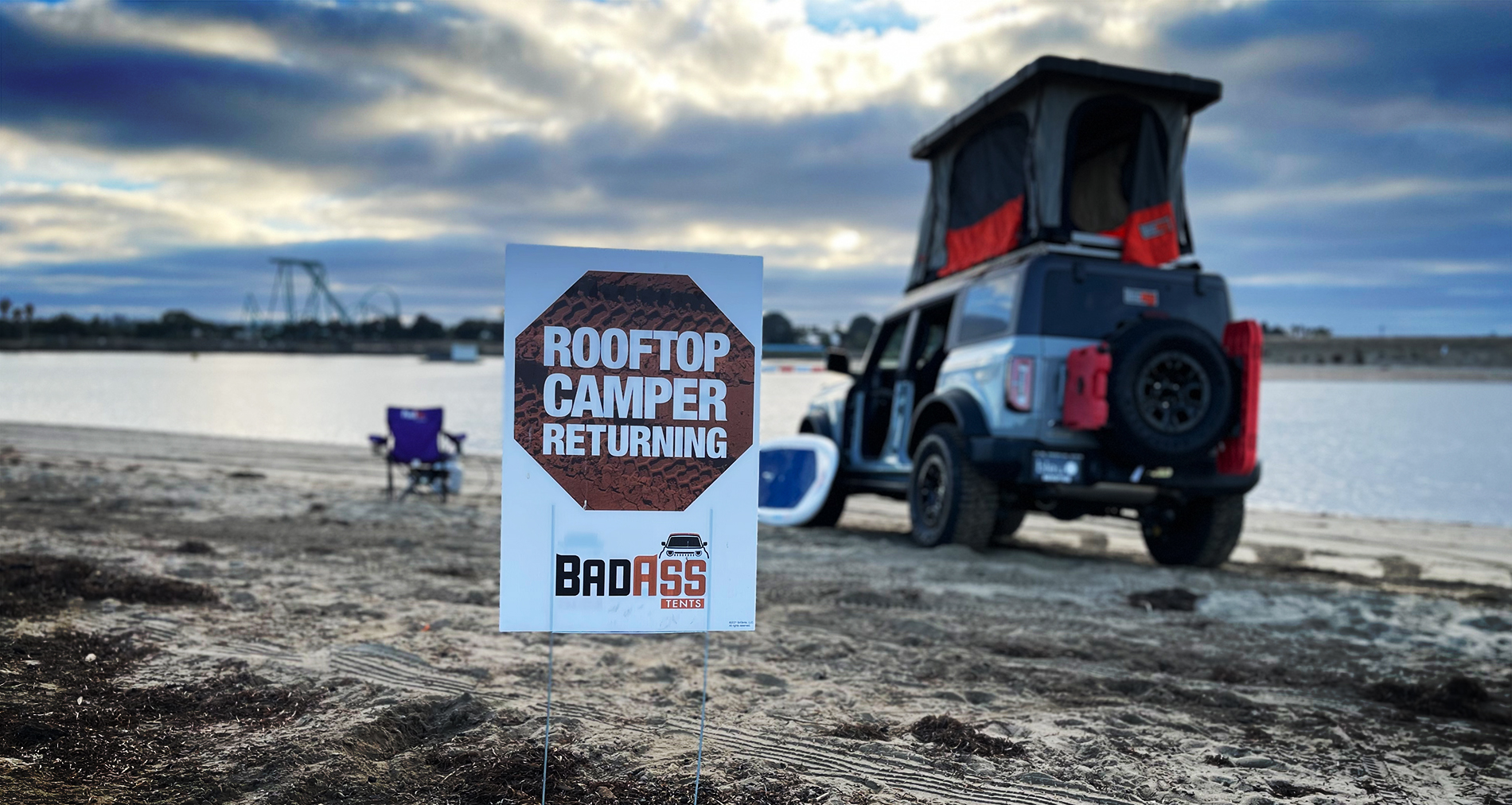 bronco at beach with badass tents RECON roof top tent-4